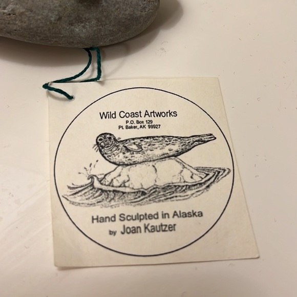 Vintage 90s Hand Sculpted Seal figurine made in Alaska - Picture 3 of 6